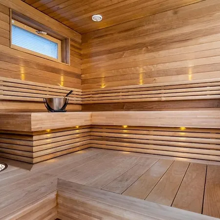 Modern With Jacuzzi And Sauna * Vaasa