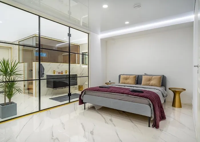 Modern With Jacuzzi And Sauna Appartamento Vaasa