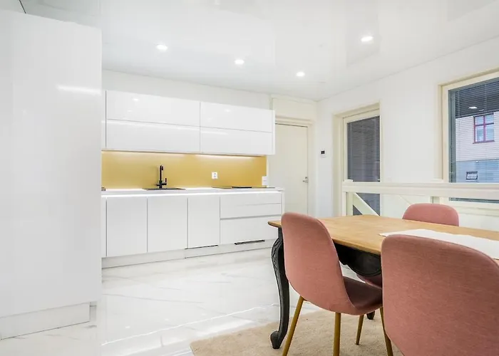 Modern With Jacuzzi And Sauna *